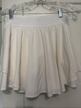 Lululemon Ladies Lined Tennis Skirt - size 8